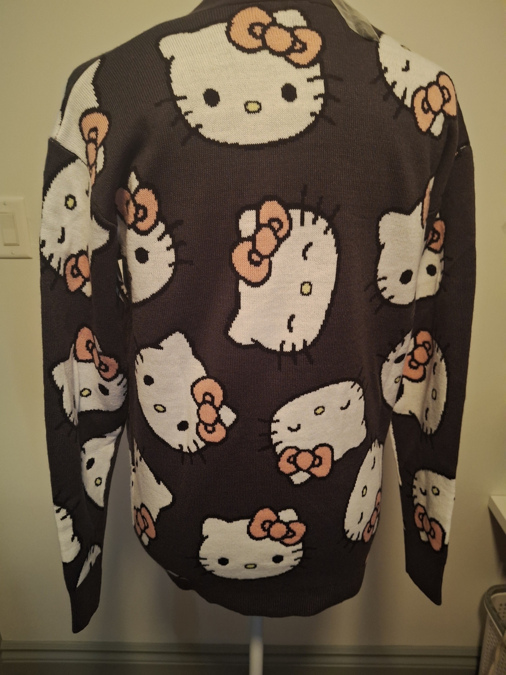 NWT Hello Kitty Brown Sanrio Button-Up Cardigan. Kitty W. Pink Bows. Ladies XS. - Picture 2 of 12